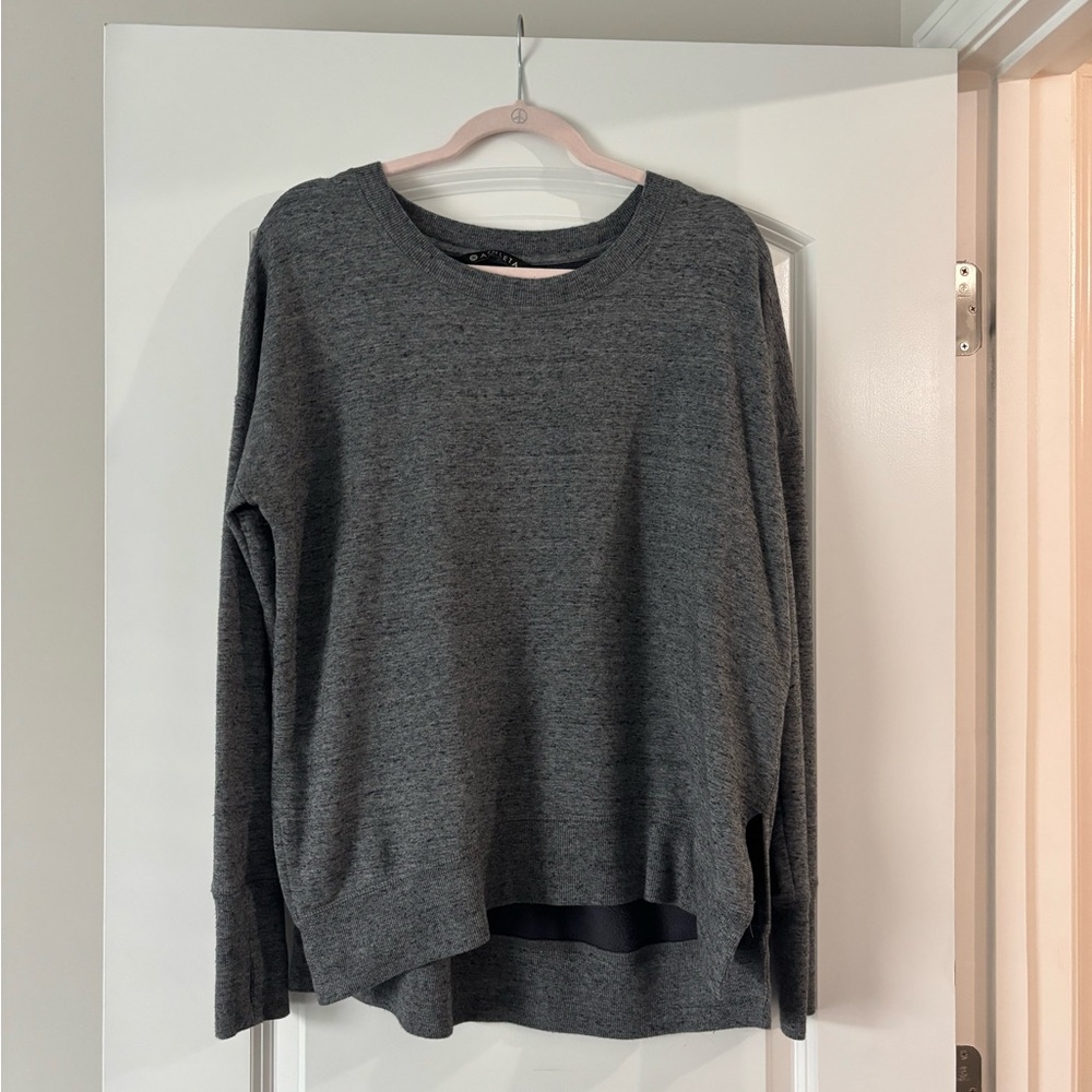 Athleta Gray Crewneck Pullover Sweatshirt